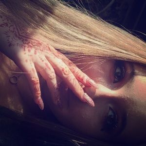 Meet your Posher, Paisley